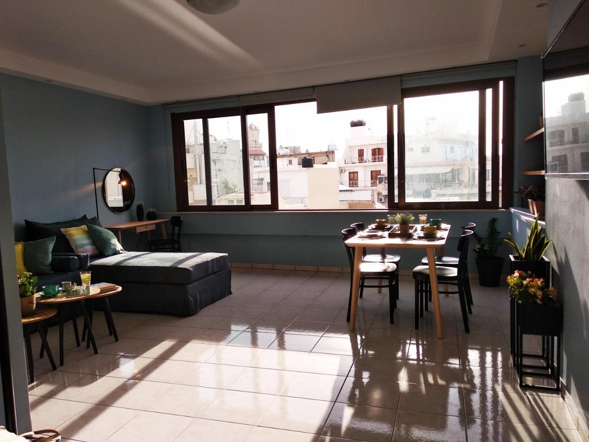Light Blue Apartment イラクリオン エクステリア 写真