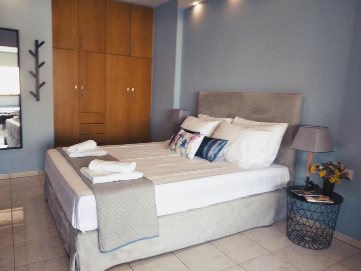 Light Blue Apartment イラクリオン エクステリア 写真
